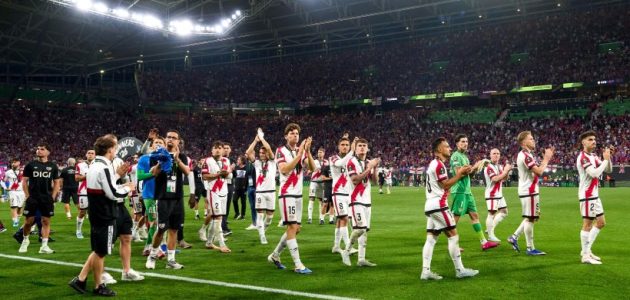 رايو فاييكانو يودّع حلم التتويج الأوروبي بعد موسم تاريخي بقيادة بيريز